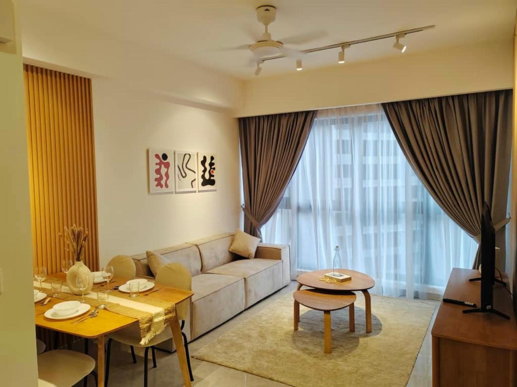 Apartment Agile Service Kl